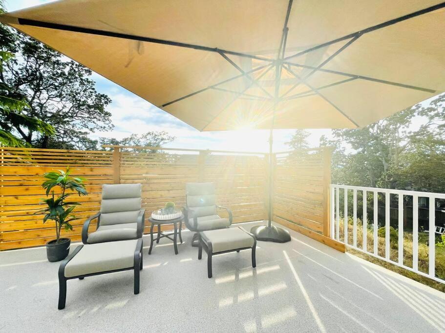 Stylish Cozy One Bedroom Studio With Free Parking Victoria Exteriör bild